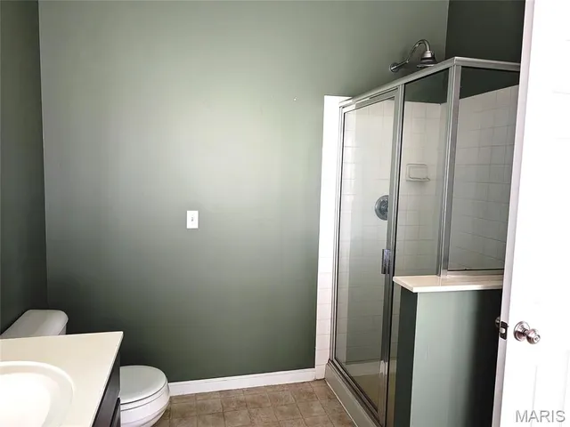 $185,000 | 408 Edward Drive, Columbia, IL 62236