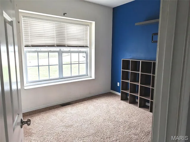 $185,000 | 408 Edward Drive, Columbia, IL 62236