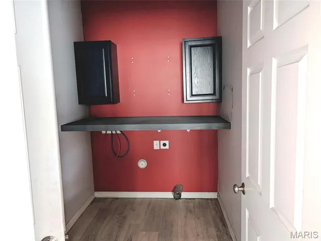 $185,000 | 408 Edward Drive, Columbia, IL 62236