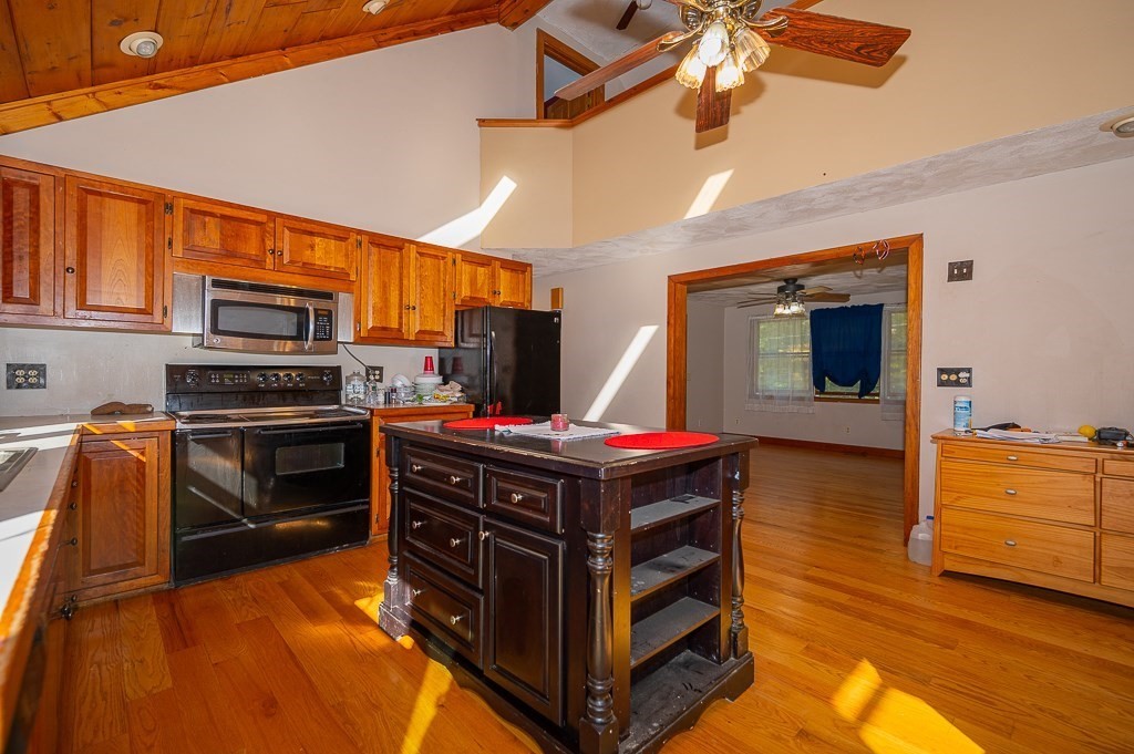 57 Webber Road Brookfield, MA 01506 - Photo 4 of 31 Gallery Image 4