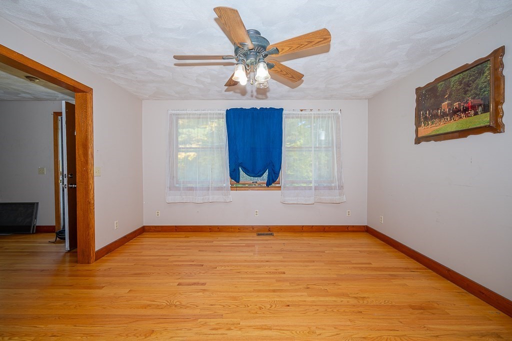 57 Webber Road Brookfield, MA 01506 - Photo 10 of 31 Gallery Image 10