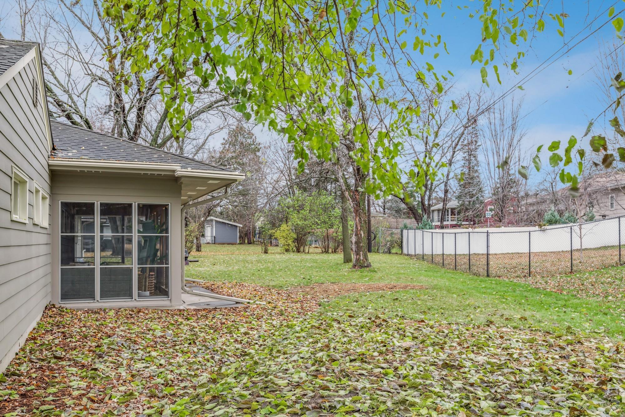 4916 Mayview Road Minnetonka, MN 55345 - Photo 35 of 38