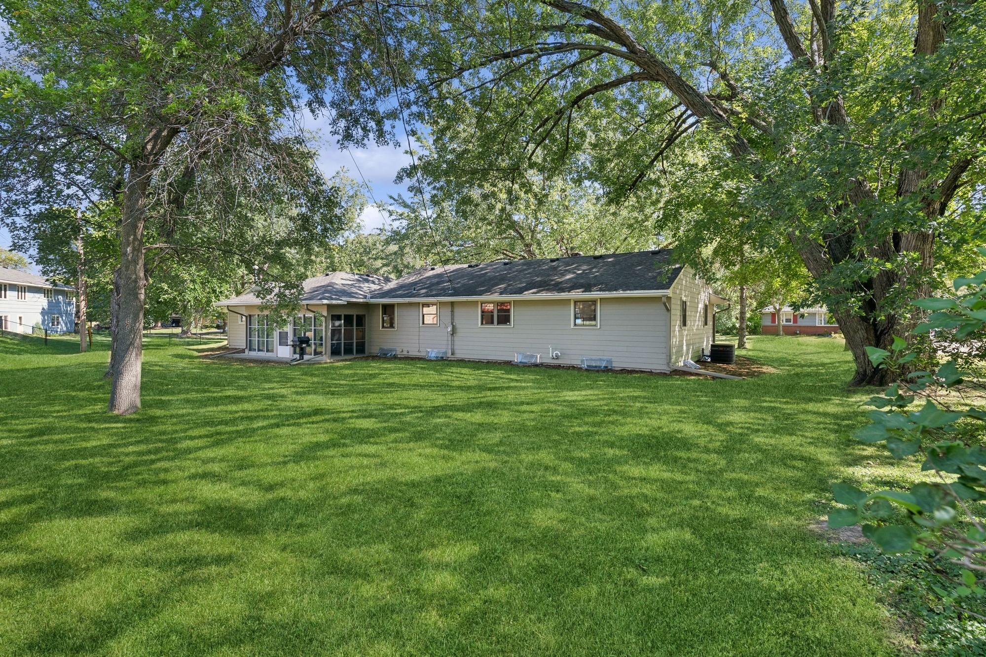 4916 Mayview Road Minnetonka, MN 55345 - Photo 38 of 38