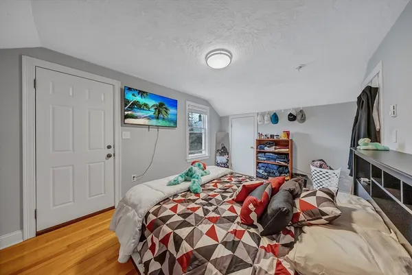 $750,000 | 30-32 Dewey Road, Shrewsbury, MA 01545