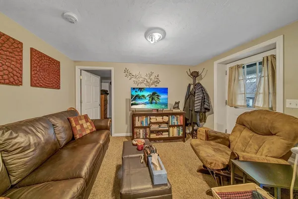 $750,000 | 30-32 Dewey Road, Shrewsbury, MA 01545