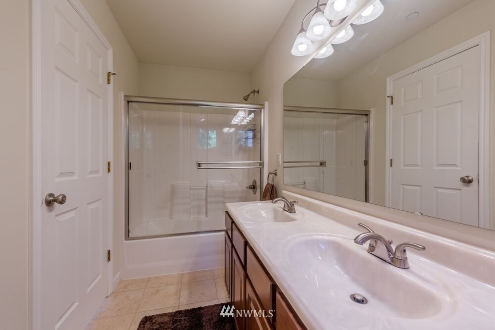 22841 15th Avenue Southeast, Unit 5 Bothell, WA 98021 - Photo 14 of 17