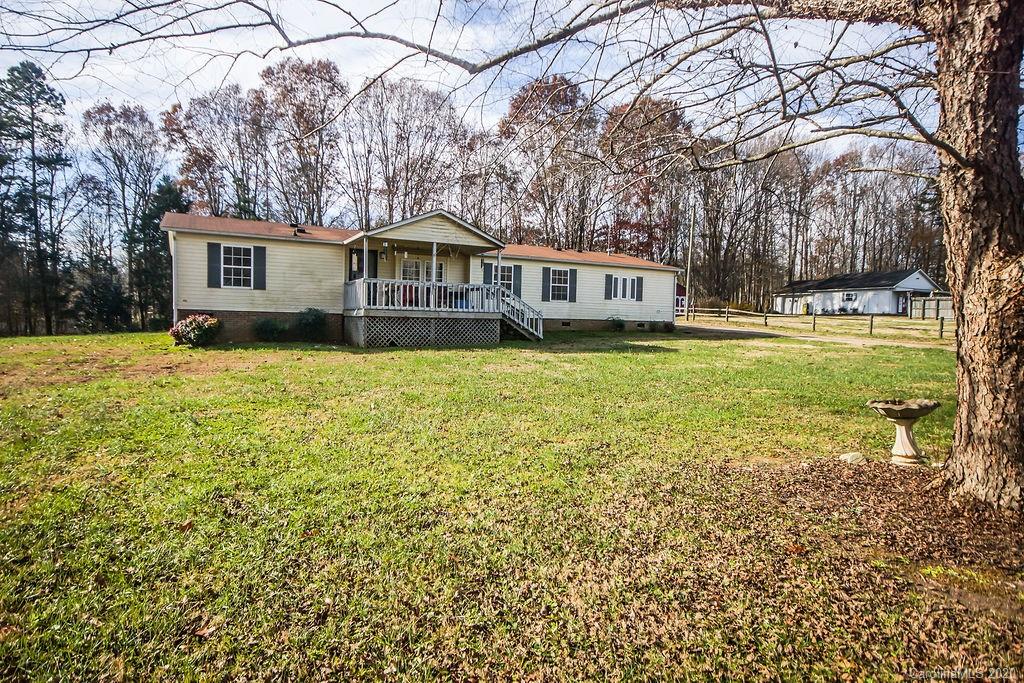 5271 Irish Potato Road Kannapolis, NC 28083 - Photo 3 of 24 Gallery Image 3