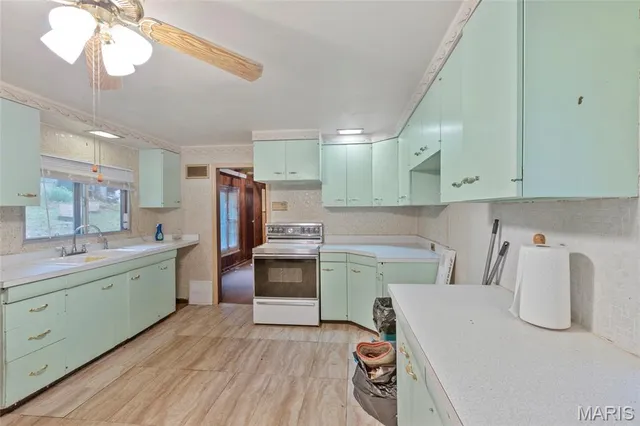 $114,900 | 7218 Lakeshore Drive, Cedar Hill, MO 63016