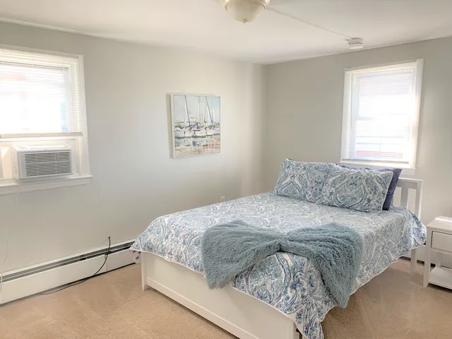 $2,250 | 83 Brown Avenue, Unit 20, Hampton, NH 03842