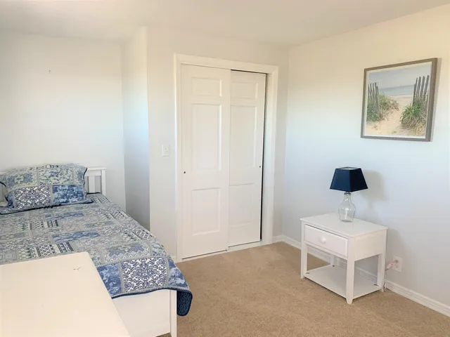 $2,250 | 83 Brown Avenue, Unit 20, Hampton, NH 03842