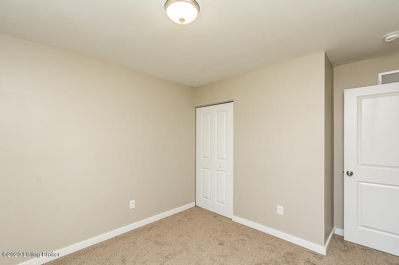122 Overlook Road Louisville, KY 40229 - Photo 27 of 42 _ADS1208