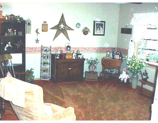 69 Pepper Road Fitchburg, MA 01420 - Photo 4 of 7 Gallery Image 4