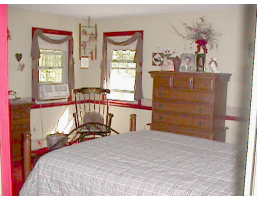 69 Pepper Road Fitchburg, MA 01420 - Photo 6 of 7 Gallery Image 6