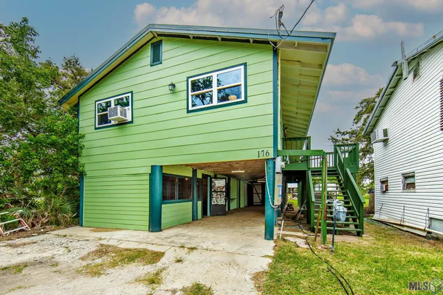 $225,000 | 176 Holly Grove Lane, Grand Isle, LA 70358