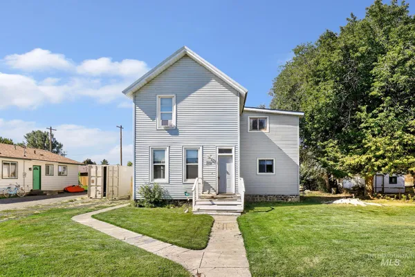 $265,000 | 108 East C Street, Shoshone, ID 83352