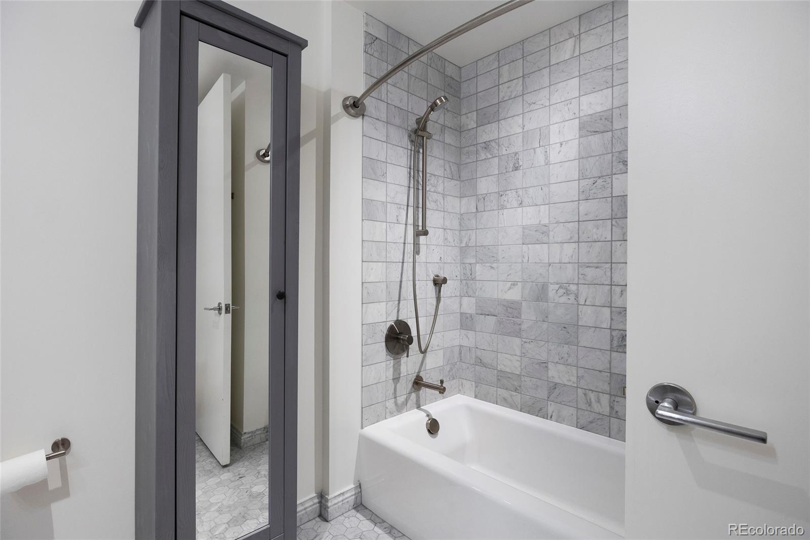 1750 Wewatta Street, Unit 824 Denver, CO 80202 - Photo 18 of 37