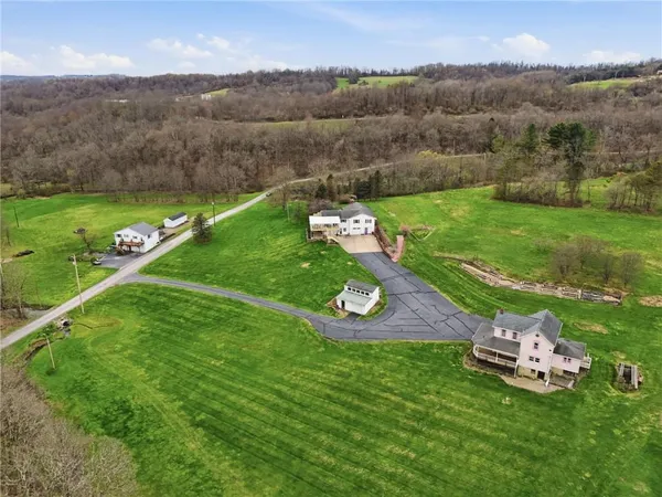 $995,000 | 20 Walker Road, Burgettstown, PA 15021