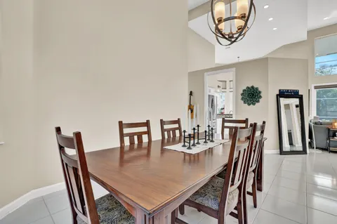 $1,389,900 | 142 Corinthian Circle, Jupiter, FL 33458