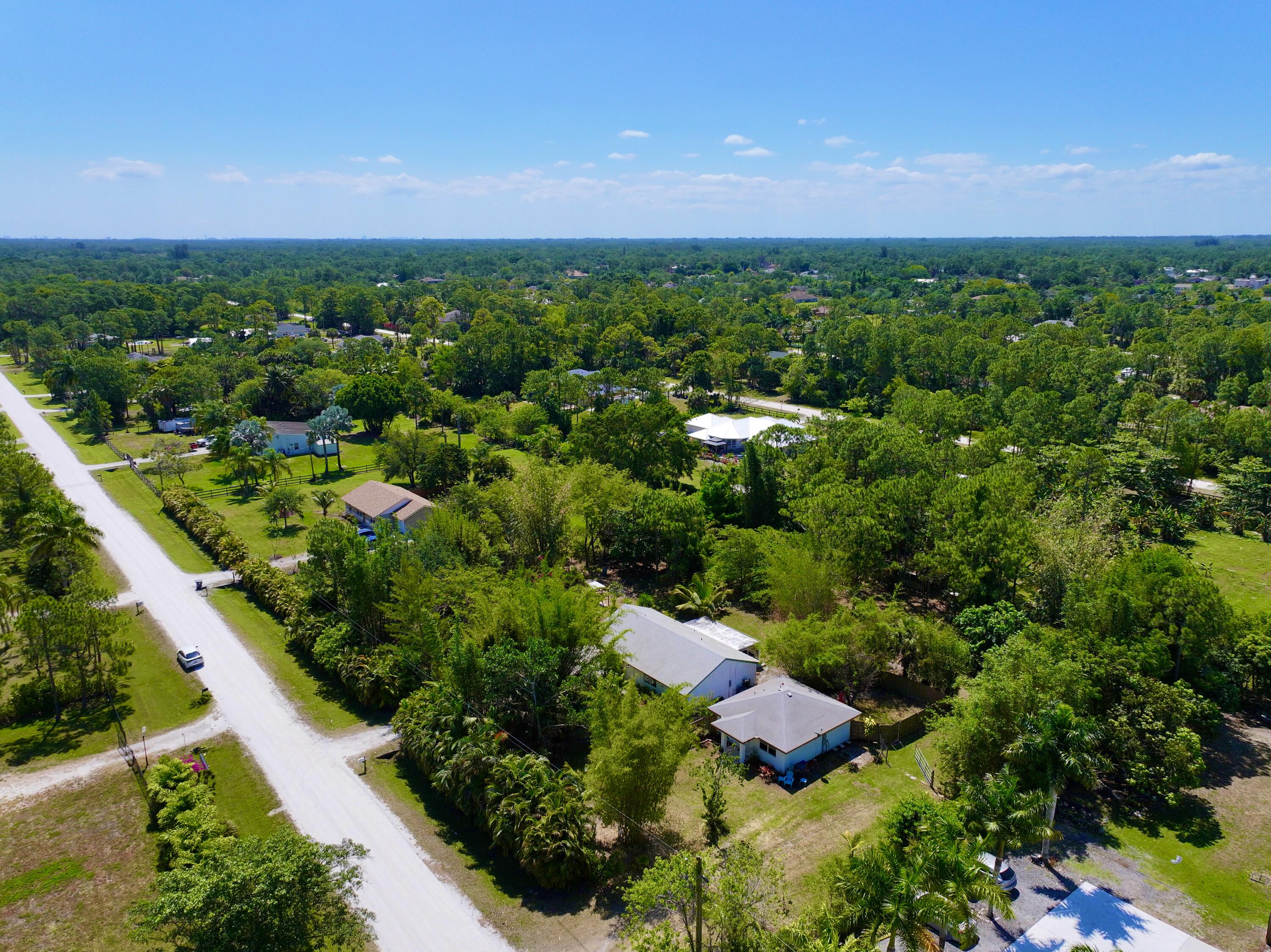 16930 93rd Road North Loxahatchee, FL 33470 - Photo 17 of 148 dji_fly_20240422_115548_0022_17137139817