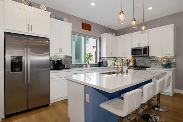 $1,059,000 | 1642 West Saratoga Lane, San Pedro, CA 90732