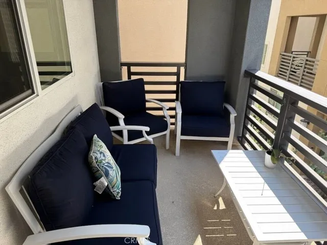 $1,059,000 | 1642 West Saratoga Lane, San Pedro, CA 90732