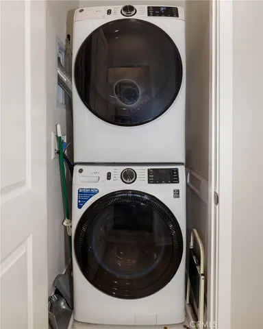 $1,059,000 | 1642 West Saratoga Lane, San Pedro, CA 90732