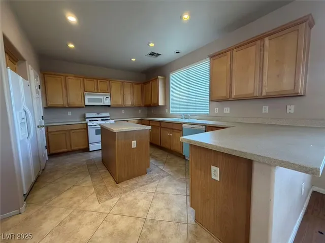 $2,050 | 10148 San Gervasio Avenue, Las Vegas, NV 89147