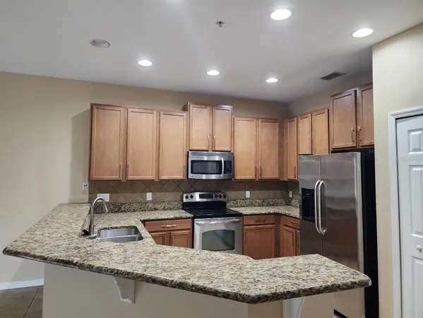 $367,000 | 226 Windflower Way, Oviedo, FL 32765