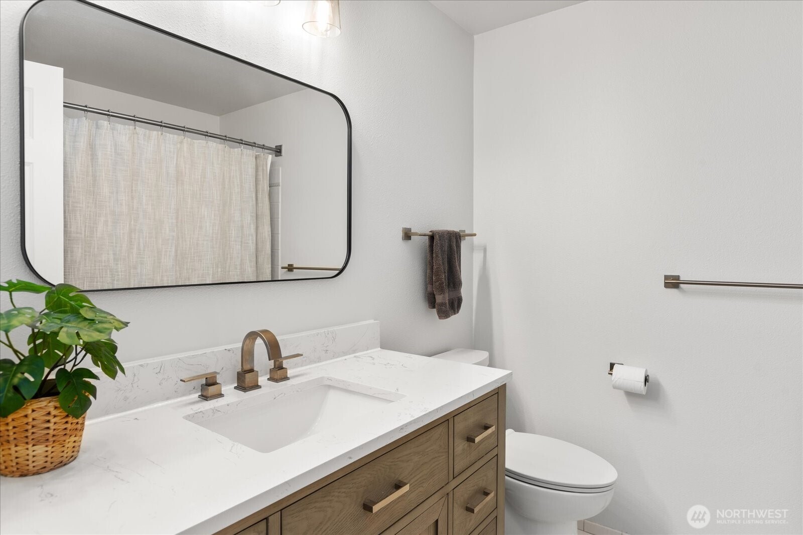 8011 180th Place Southwest Edmonds, WA 98026 - Photo 22 of 39