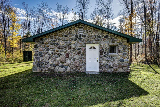 $124,900 | 6739 Double Bend Road, Argonne, WI 54511