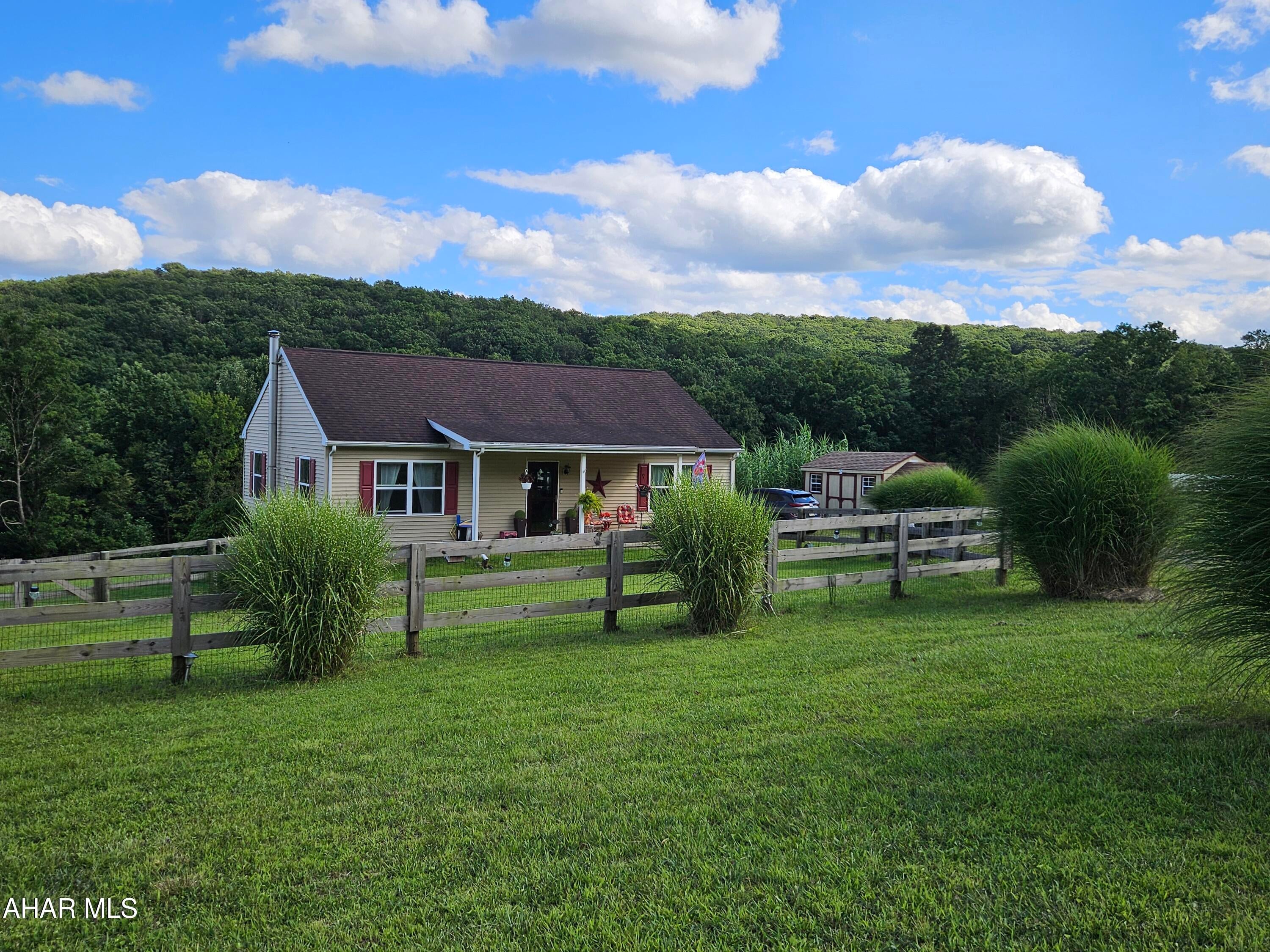 285 Beastons Road Tyrone, PA 16686 - Photo 1 of 17 Gallery Image 1
