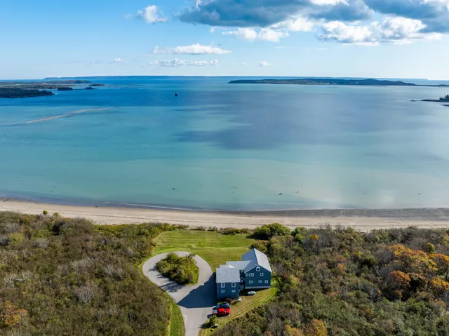$1,200,000 | 20 Easy Street, Lubec, ME 04652