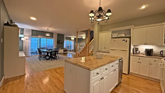 $1,200,000 | 20 Easy Street, Lubec, ME 04652