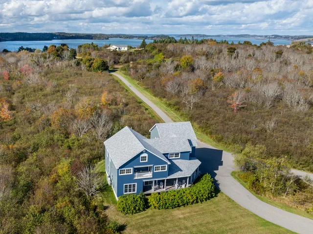 $1,200,000 | 20 Easy Street, Lubec, ME 04652