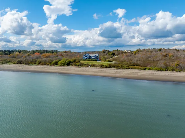 $1,200,000 | 20 Easy Street, Lubec, ME 04652
