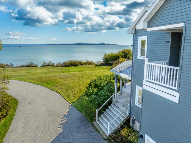 $1,200,000 | 20 Easy Street, Lubec, ME 04652