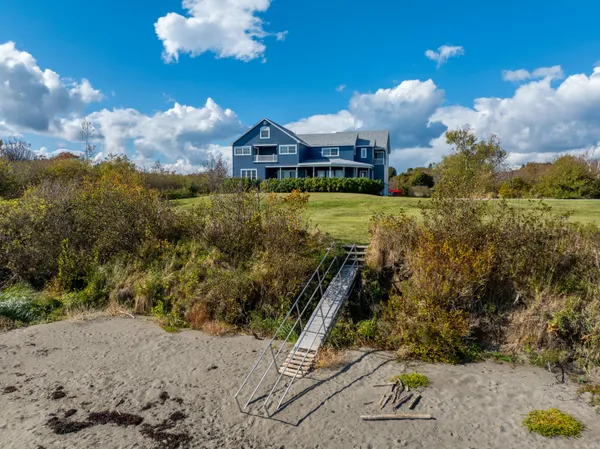 $1,200,000 | 20 Easy Street, Lubec, ME 04652