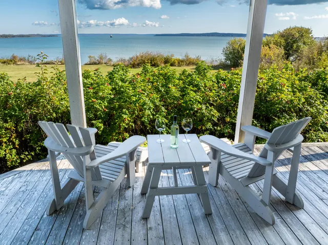 $1,200,000 | 20 Easy Street, Lubec, ME 04652