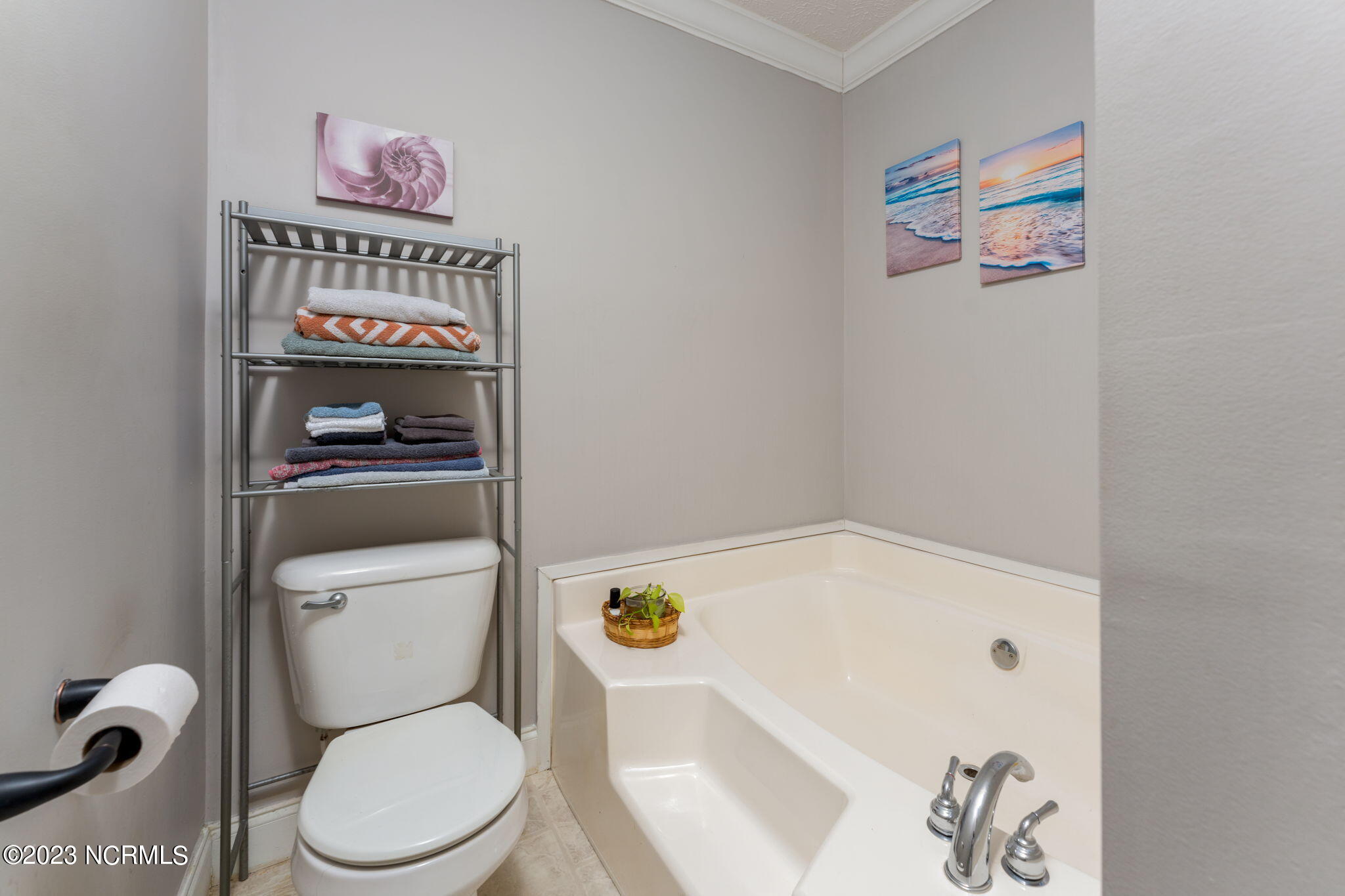 275 Grape Road Rocky Point, NC 28457 - Photo 13 of 26 MainBath2