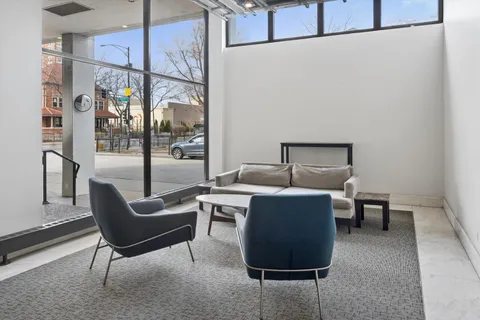 $174,900 | 6171 North Sheridan Road, Unit 2104, Chicago, IL 60660