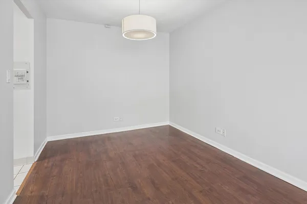 $174,900 | 6171 North Sheridan Road, Unit 2104, Chicago, IL 60660