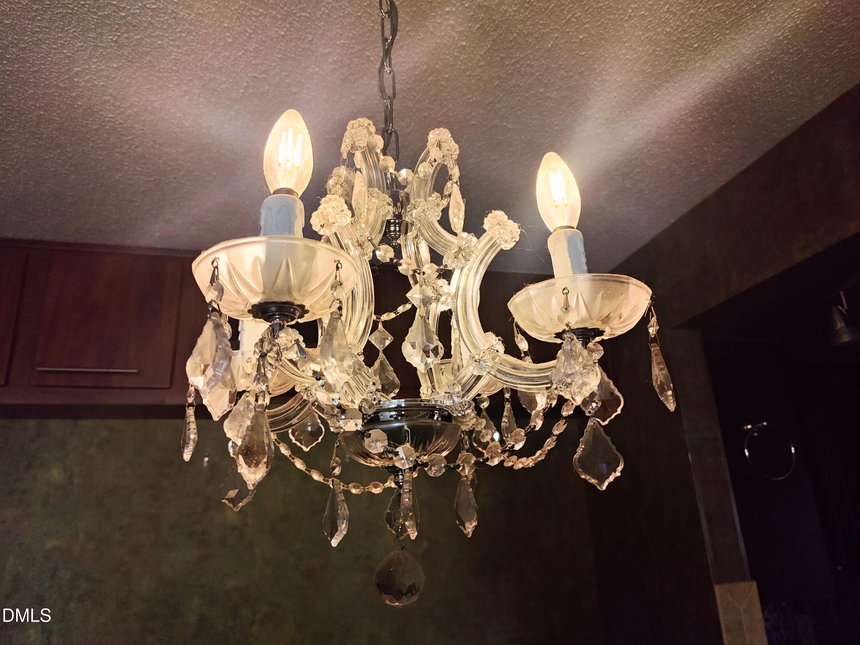 5008 Butternut Road Durham, NC 27707 - Photo 27 of 70 Dining Room Fixture