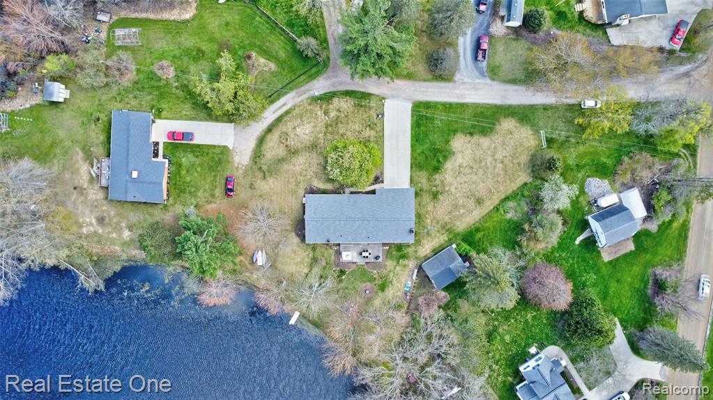 327 Coats Road Lake Orion, MI 48362 - Photo 57 of 62 Gallery Image 57