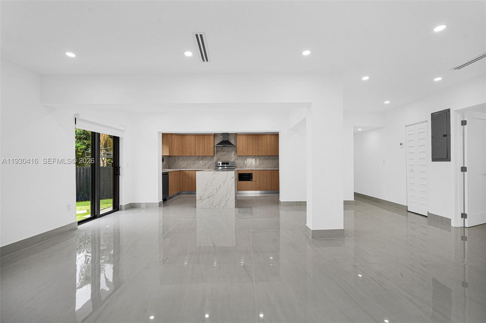 998 Southwest 11th Street Miami, FL 33129 - Photo 15 of 73