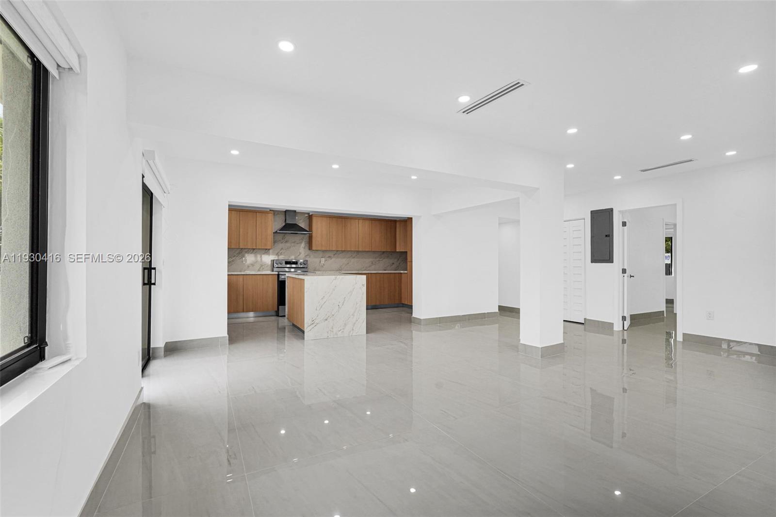 998 Southwest 11th Street Miami, FL 33129 - Photo 17 of 73