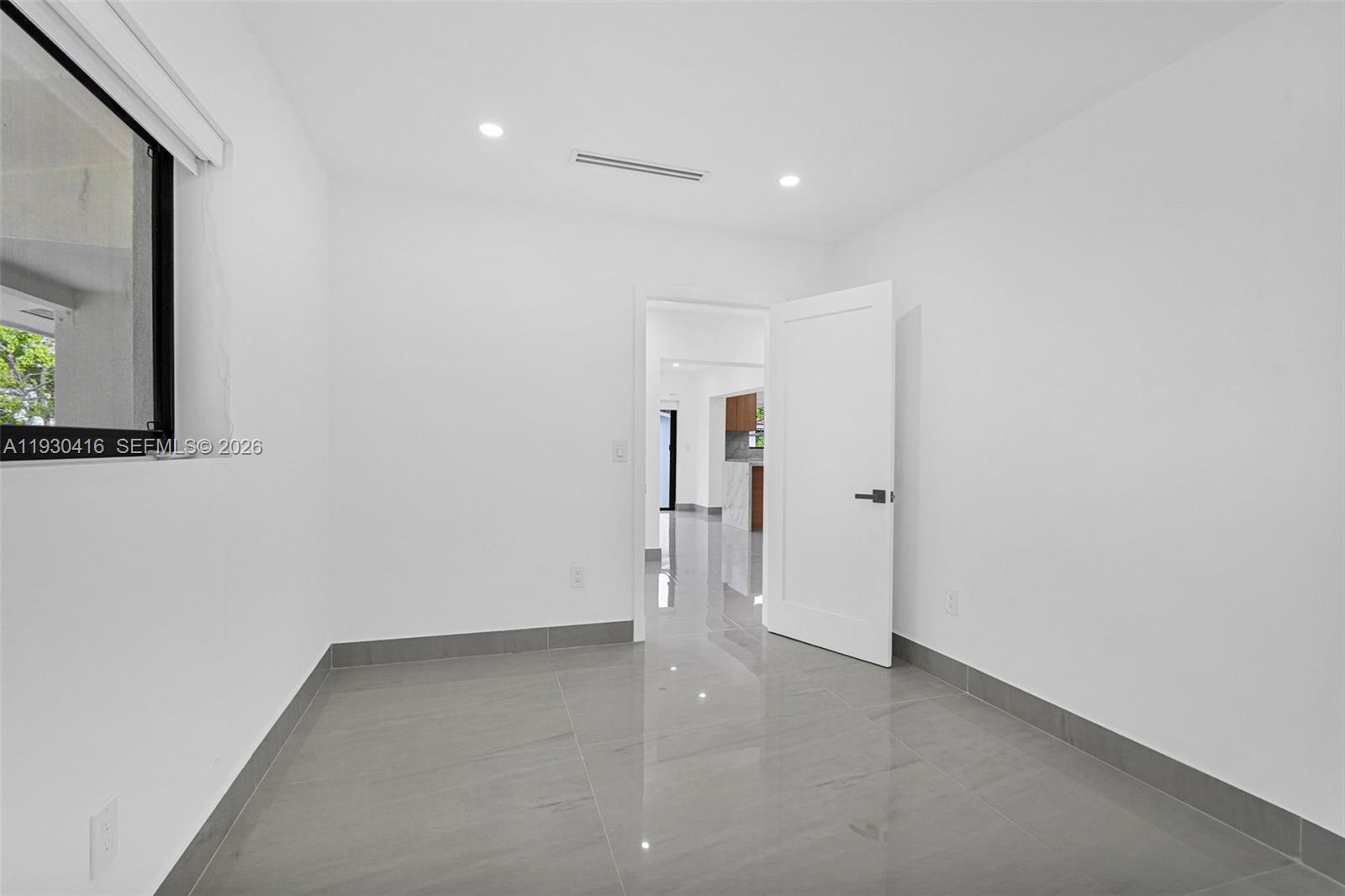 998 Southwest 11th Street Miami, FL 33129 - Photo 28 of 73