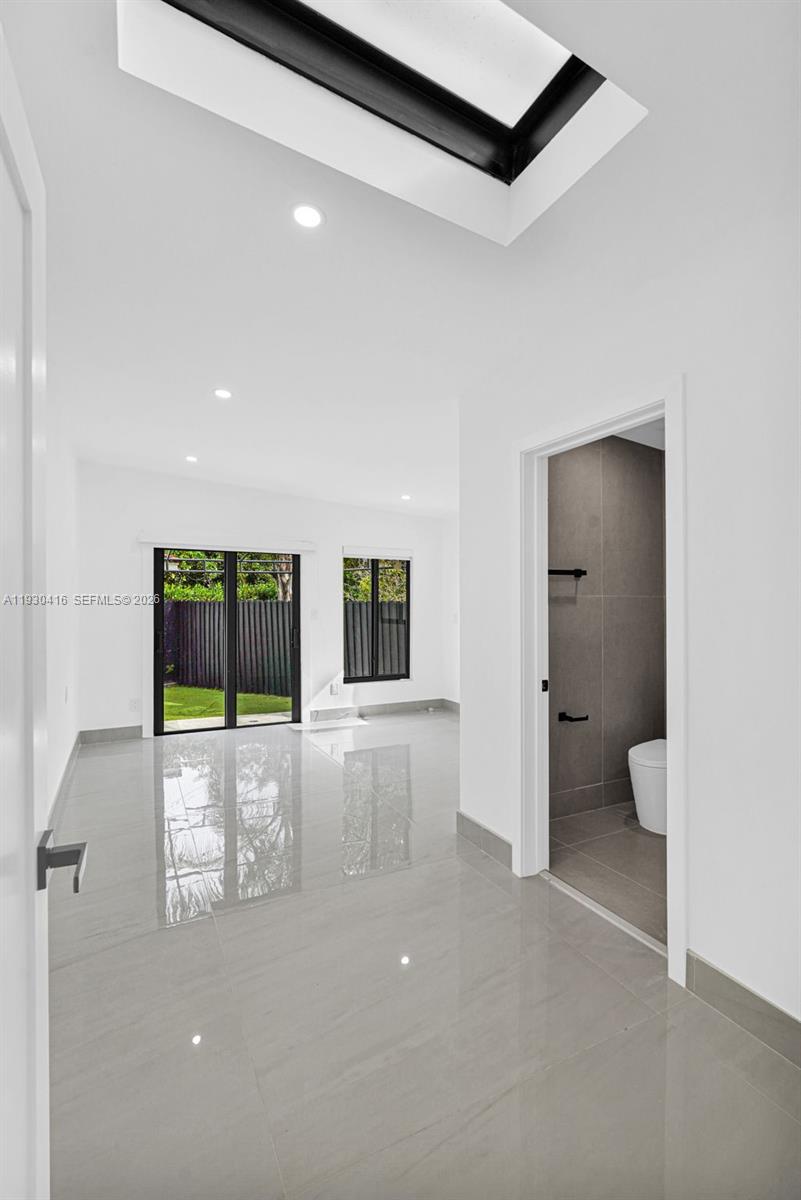 998 Southwest 11th Street Miami, FL 33129 - Photo 46 of 73