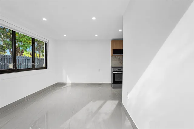 $1,600,000 | 998 Southwest 11th Street, Miami, FL 33129