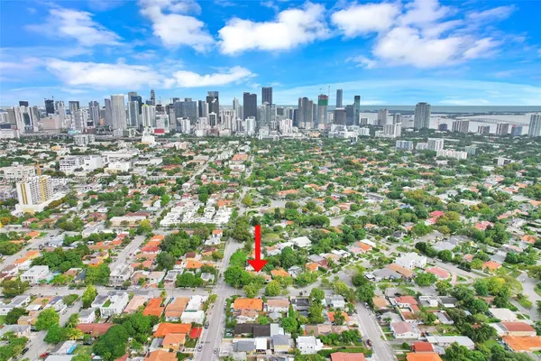 $1,450,000 | 998 Southwest 11th Street, Miami, FL 33129