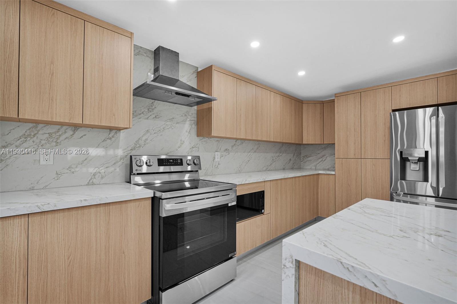 998 Southwest 11th Street Miami, FL 33129 - Photo 7 of 73